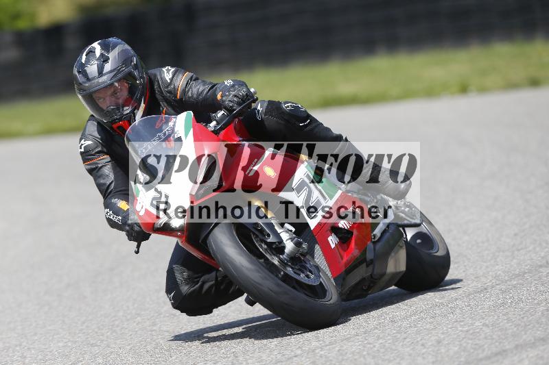 /27 12.06.2025 Ducati Schweiz Trackday Warmup  ADR/gelb-jeaune/9